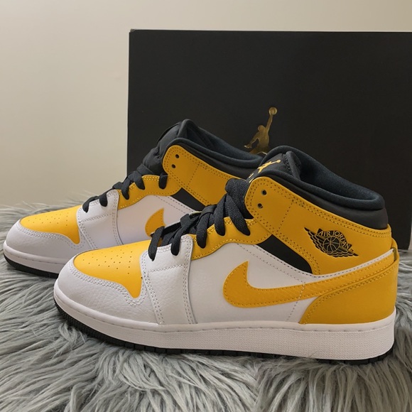 NIB! Nike AIR JORDAN sz 5.5Y - Picture 2 of 6